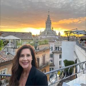 Meet your Posher, Jennifer